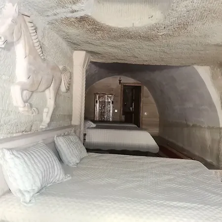 Lucky Cave Cappadocia Hotel 3*